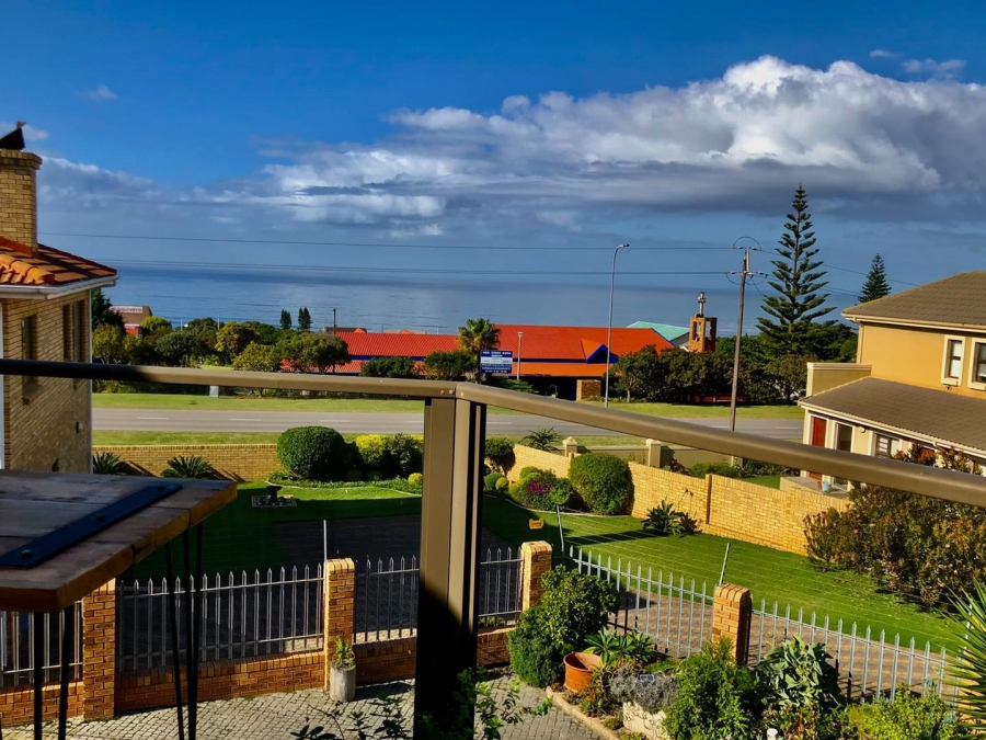 3 Bedroom Property for Sale in Reebok Western Cape